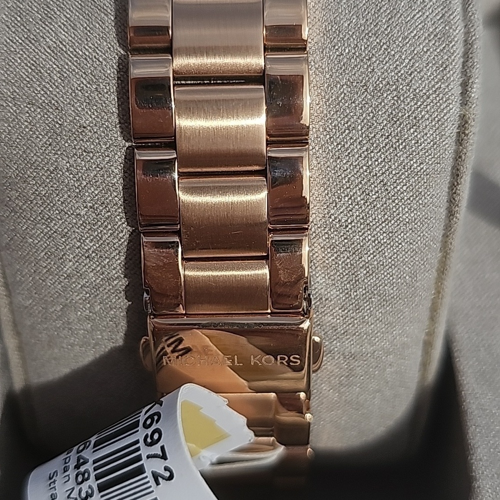 NWT MICHAEL KORS OVERSIZED EVEREST ROSE GOLD 42mm WATCH - Picture 5 of 5